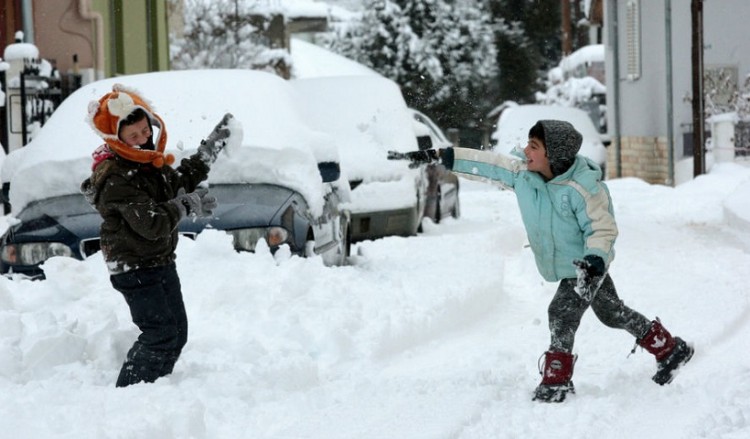 Καιρός: Χριστούγεννα με πολύ κρύο, χιόνια και θυελλώδεις ανέμους
