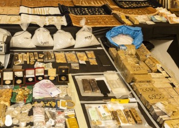 Υπόθεση λαθρεμπορίας χρυσού: Απολογείται ενώπιον της ανακρίτριας ο ενεχυροδανειστής