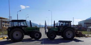 Οι αγρότες στήνουν μπλόκα μετά τις γιορτές 7