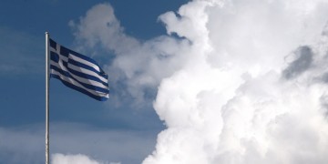 27 Οκτωβρίου: Γιορτάζει και τιμάται η ελληνική σημαία 2