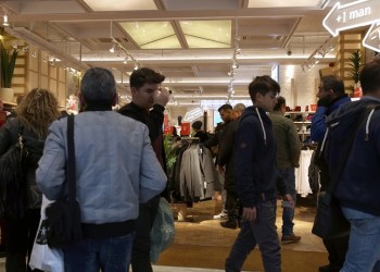 Εμπορικός Σύλλογος Αθηνών: Κλείστε τα καταστήματα!