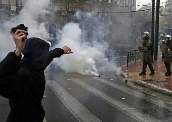 Συλλαλητήριο Μακεδονία: Σοβαρά επεισόδια στο Σύνταγμα (φωτο, βίντεο)