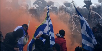 Επτά συλλήψεις για τα επεισόδια στο Σύνταγμα – 25 οι τραυματίες αστυνομικοί