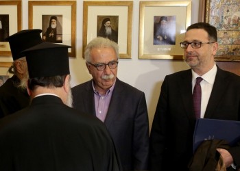 Συνάντηση Γαβρόγλου-Ιεραρχών για τη μισθοδοσία των ιερέων