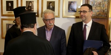 Συνάντηση Γαβρόγλου-Ιεραρχών για τη μισθοδοσία των ιερέων