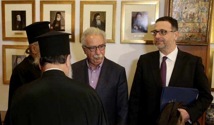 Συνάντηση Γαβρόγλου-Ιεραρχών για τη μισθοδοσία των ιερέων