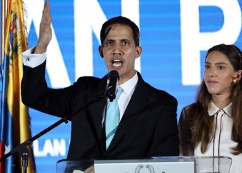 Βενεζουέλα: Ο Χουάν Γκουαϊδό καταγγέλλει εισβολή των ειδικών δυνάμεων στο σπίτι του