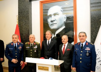 Ο Ακάρ ξανά για τη «γαλάζια πατρίδα» και τα δικαιώματα της Τουρκίας