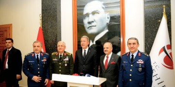 Ο Ακάρ ξανά για τη «γαλάζια πατρίδα» και τα δικαιώματα της Τουρκίας