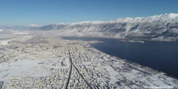 Κακοκαιρία: Χιόνια στο 51% της Ελλάδας, -19 βαθμοί σε Φλώρινα και Πτολεμαΐδα (βίντεο)