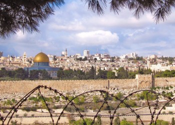 Airbnb, Booking.com, Expedia και TripAdvisor βγάζουν χρήματα από «εγκλήματα πολέμου» στη Δυτική Όχθη