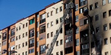 Ισπανία: Τραγωδία από φωτιά σε πολυκατοικία στην Καταλονία