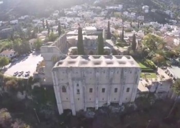 Συγκινητικό οδοιπορικό από ψηλά σε κατεχόμενες περιοχές της Κύπρου (βίντεο)