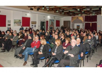 Το ΚΕΜΙΠΟ έκοψε τη βασιλόπιτά του σε εορταστικό κλίμα