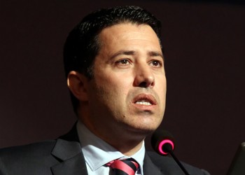 Ο Νίκος Μανιαδάκης, οι «συμβουλές» και οι διαπραγματεύσεις με τον «εντολέα» του