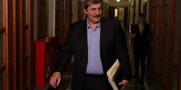 Τηλεφωνική επικοινωνία Πολάκη-Στουρνάρα