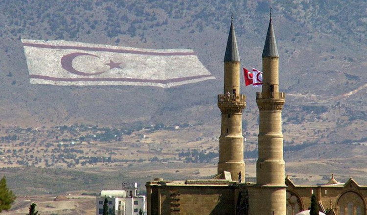 Τουρκική φόρμουλα για ντε φάκτο συνομοσπονδία