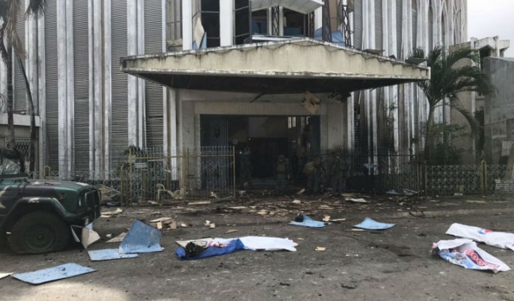 Φιλιππίνες: Νεκροί και τραυματίες σε διπλή βομβιστική επίθεση σε χριστιανική εκκλησία