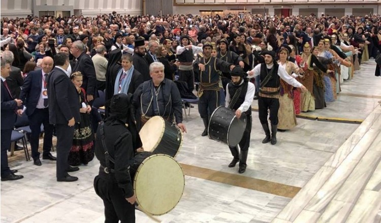 Πόντιοι και Βλάχοι σε μια λαμπρή γιορτή αδελφοποίησης στο «Βελλίδειο» (φωτο, βίντεο)