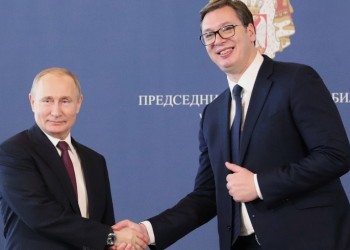 Παλλαϊκή υποδοχή Πούτιν στο Βελιγράδι (βίντεο)