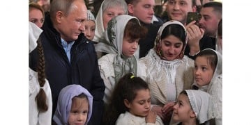 Ευχές του Πούτιν για τα Χριστούγεννα