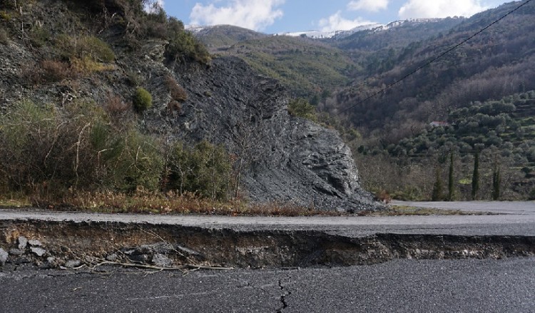 Στο έλεος της κακοκαιρίας περιοχές της Ηλείας, της Αρκαδίας και της Μεσσηνίας