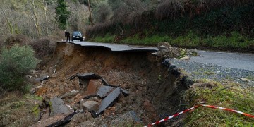 Σε απόγνωση οι κάτοικοι του Ταΰγετου: Εξαφανίστηκαν δρόμοι, ζημιές σε σπίτια