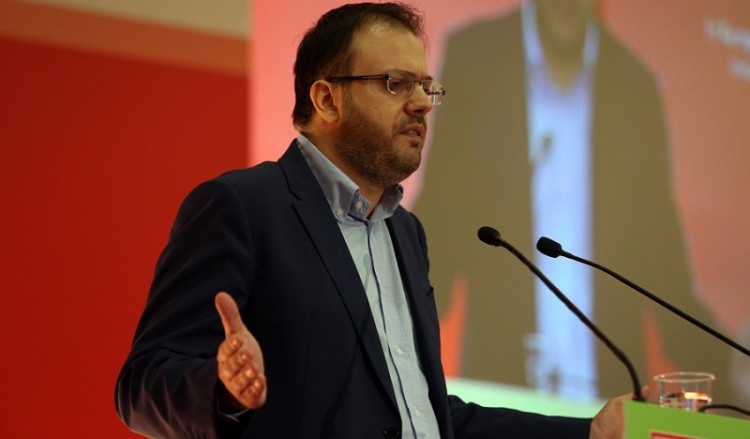 ΚΙΝΑΛ: Εκτός Κοινοβουλευτικής Ομάδας ο Θ. Θεοχαρόπουλος