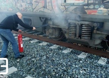 Φωτιά σε τρένο της γραμμής Θεσσαλονίκη-Αθήνα (φωτο)