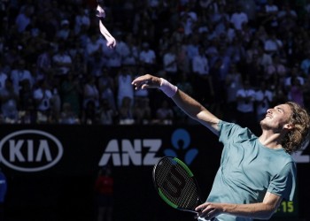 Θρίαμβος Τσιτσιπά στο Australia Open: Highlights από τον αγώνα έναντι του Μπαουτίστα Αγκούτ (βίντεο)