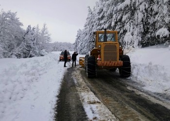 Σε εξέλιξη η κακοκαιρία – Ποιοι δρόμοι είναι κλειστοί