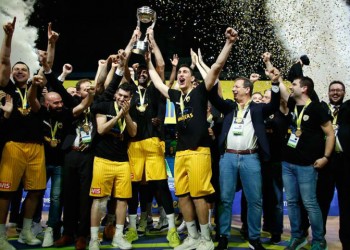 Η ΑΕΚ στην κορυφή του κόσμου: Κατέκτησε το Διηπειρωτικό Κύπελλο (βίντεο)
