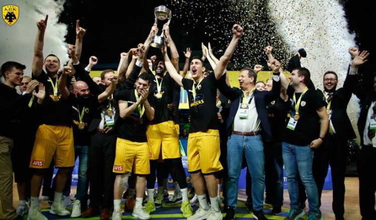 Η ΑΕΚ στην κορυφή του κόσμου: Κατέκτησε το Διηπειρωτικό Κύπελλο (βίντεο)