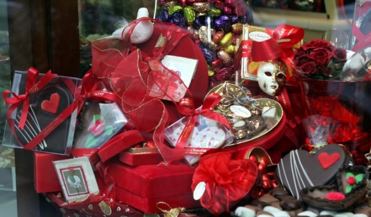 Ημέρα του Αγίου Βαλεντίνου 2019: Πώς ψωνίζουν οι Έλληνες