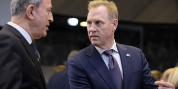 Τουρκία-ΗΠΑ: Τηλεφωνική συνδιάλεξη Ακάρ-Σάναχαν για τα στρατεύματα στη Συρία