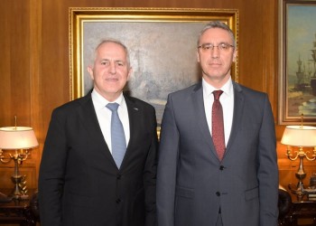 Με τους πρέσβεις Τουρκίας και Γερμανίας συναντήθηκε ο Ευάγγελος Αποστολάκης