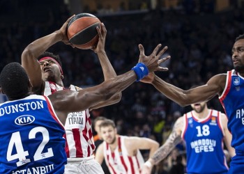 Euroleague: Αναντολού Εφές-Ολυμπιακός 75-65