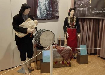 Εγκαινιάστηκε η έκθεση ποντιακών ενδυμασιών στο Μόναχο