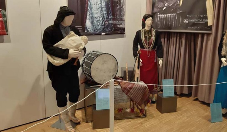 Εγκαινιάστηκε η έκθεση ποντιακών ενδυμασιών στο Μόναχο