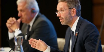 Αυστρία: Οι περισσότερες απελάσεις γίνονται σε Ευρωπαίους πολίτες