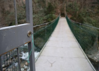 Η πιο περίεργη γέφυρα στον κόσμο βρίσκεται στον Πόντο – Δείτε γιατί! (βίντεο)