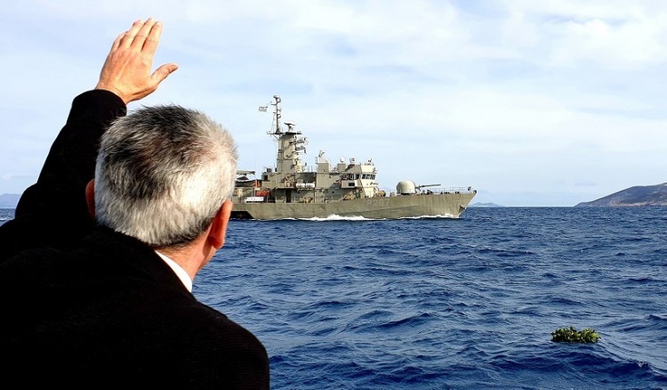 Μνημόσυνο και στεφάνι στα Ίμια στη μνήμη Βλαχάκου, Γιαλοψού, Καραθανάση