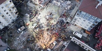 Κωνσταντινούπολη: Στους 21 οι νεκροί από την κατάρρευση πολυκατοικίας