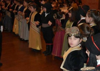 Τα παιδιά της Ένωσης Ποντίων Μαγνησίας κέρδισαν τις εντυπώσεις