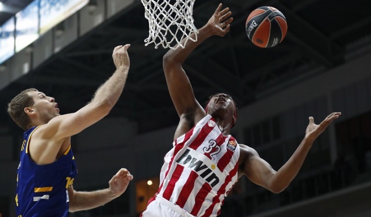 Basket League: Ήφαιστος Λήμνου-Ολυμπιακός 53-73