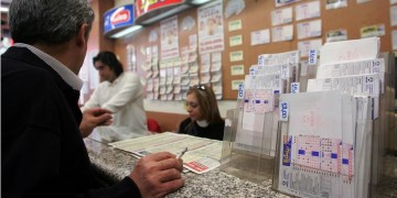 Οκτώ μεγάλοι νικητές στο Τζόκερ: Ένα σπάνιο τυχερό φαινόμενο
