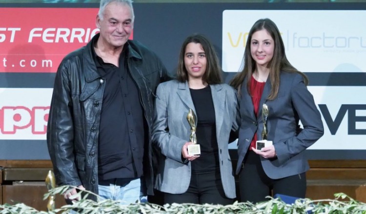 Χρυσό μετάλλιο για τις Παππά-Τσαμοπούλου, το πρώτο της ελληνικής ιστιοπλοΐας για το 2019
