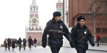Συναγερμός στη Μόσχα: Μαζικές εκκενώσεις κτηρίων έπειτα από απειλές για βόμβα