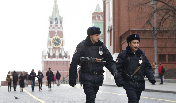 Συναγερμός στη Μόσχα: Μαζικές εκκενώσεις κτηρίων έπειτα από απειλές για βόμβα