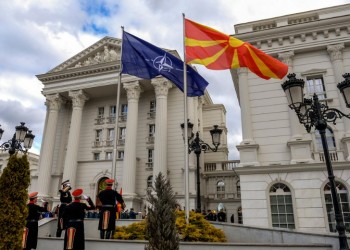 Τα Σκόπια και επισήμως στο ΝΑΤΟ
